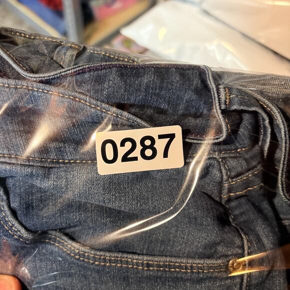 NYDJ Farrah Flare Jeans Womens 12 Blue Denim Stretch Lift Tuck Distressed Rock - Picture 11 of 11